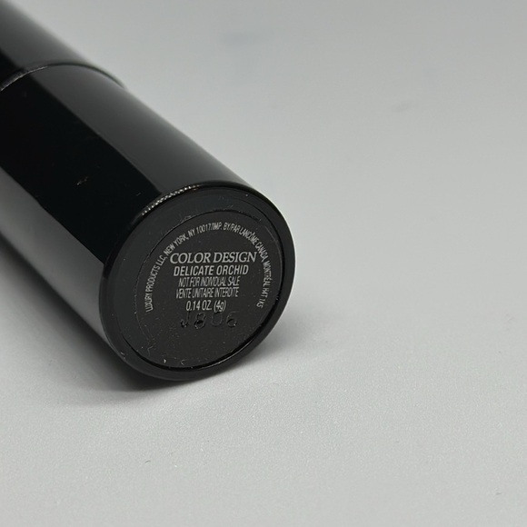 Lancome - Delicate Orchid Color Design Lipstick - Picture 2 of 2